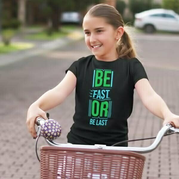 Be fast girl t shirt in black colour